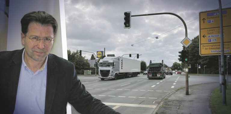 Waltrops Stadtplaner Andreas Scheiba neben der Lidl-Kreuzung.