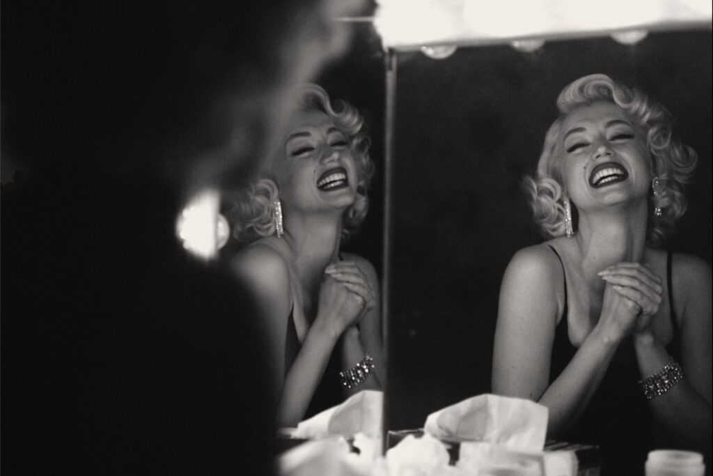 Schauspielerin Ana de Armas als Marilyn Monroe in einer Szene des Films «Blonde» (undatierte Aufnahme). Schauspielerin Ana de Armas als Marilyn Monroe in einer Szene des Films «Blonde» (undatierte Aufnahme).