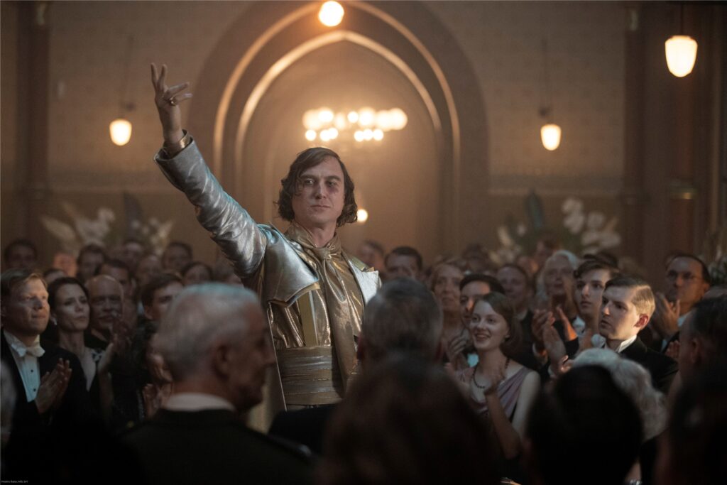 Lars Eidinger in einer Szene aus «Babylon Berlin». Lars Eidinger in einer Szene aus «Babylon Berlin».
