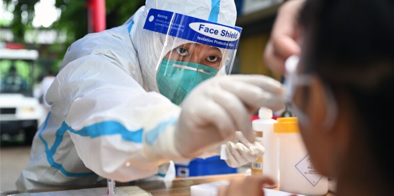 Die meisten Coronatest sind zurzeit kostenpflichtig.