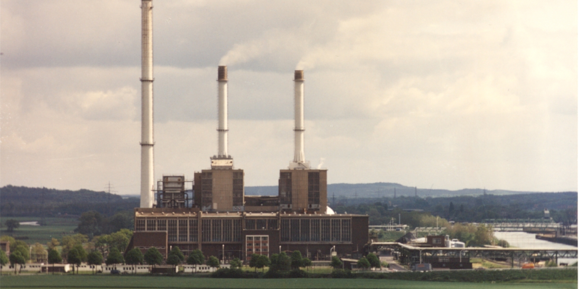 Das stillgelegte Kohlkraftwerk II im Chemiepark Marl vor dem bereits begonnenen Rückbau.