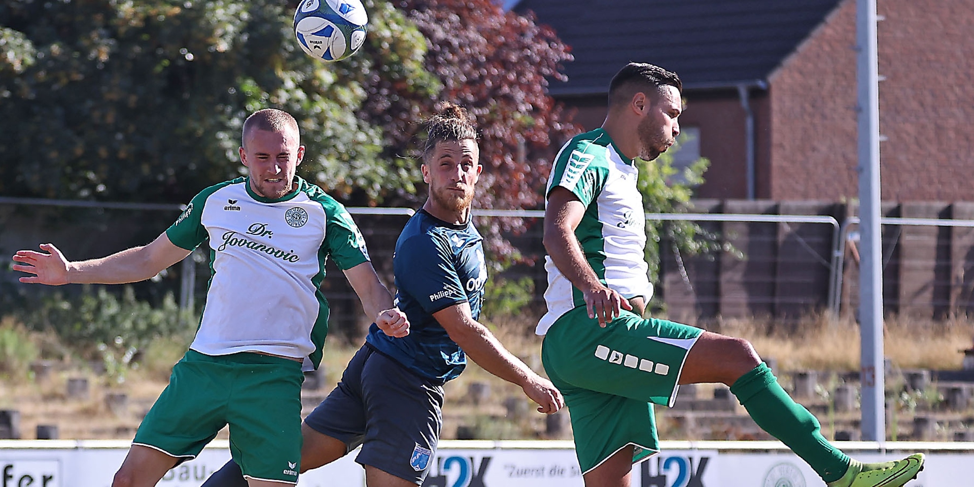 Julian Ucles Martinez (M) war schon in der Schlussphase der Partie beim SV Sodingen im Team des SV Wacker Obercastrop ein Vorbild beim Thema Willen und Einsatzkraft. Diese ist wieder gefragt im Spiel gegen den BSV Schüren.
