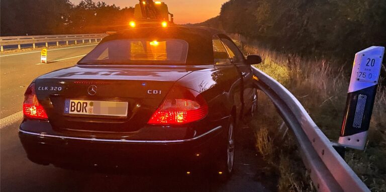 Auf der A 31 kam es am frühen Sonntagmorgen zu einem Unfall, bei dem vier Menschen verletzt wurden.