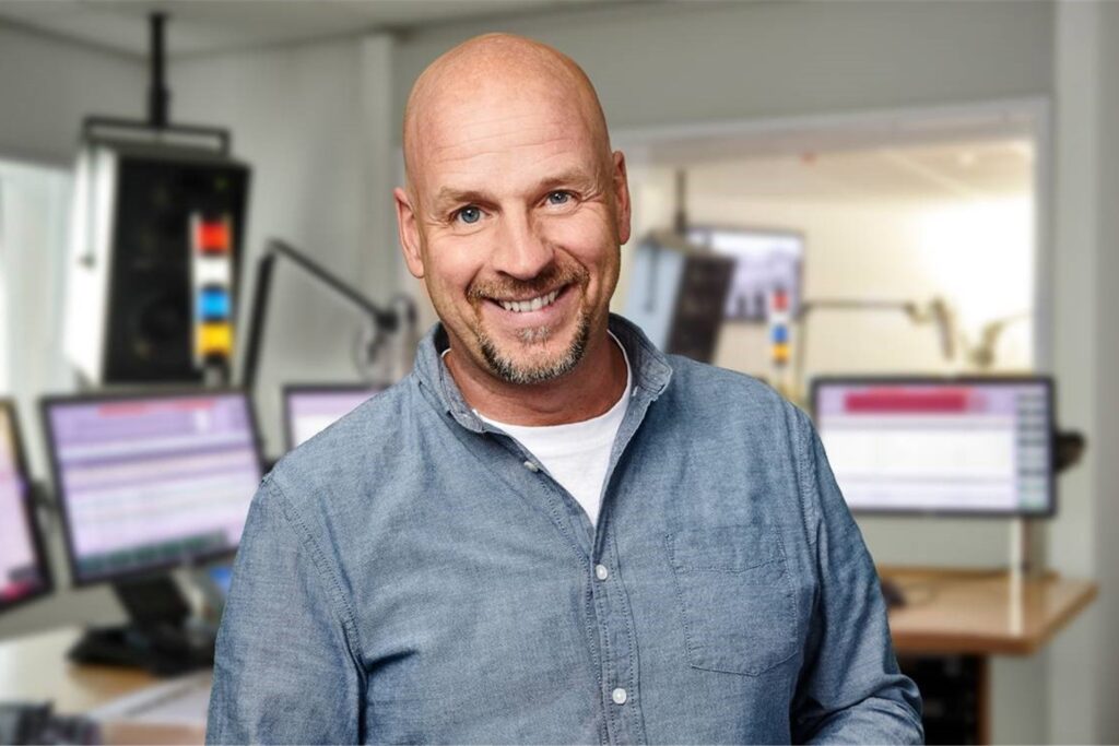Michael Hendriks ist einer der Radiomacher von Radio 91.2, die Ihnen beim Michael Hendriks ist einer der Radiomacher von Radio 91.2, die Ihnen beim