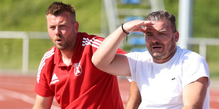 Die Trainer der SG Castrop: Tino Westphal (l) und Damian Liedtke.