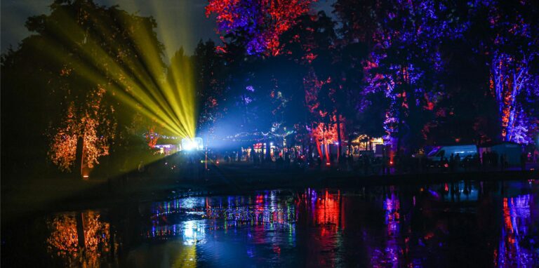 Eine Lasershow sorgte in diesem Jahr für den Abschluss des Lichterfests im Fredenbaumpark. Doch sie erntete viel Kritik.