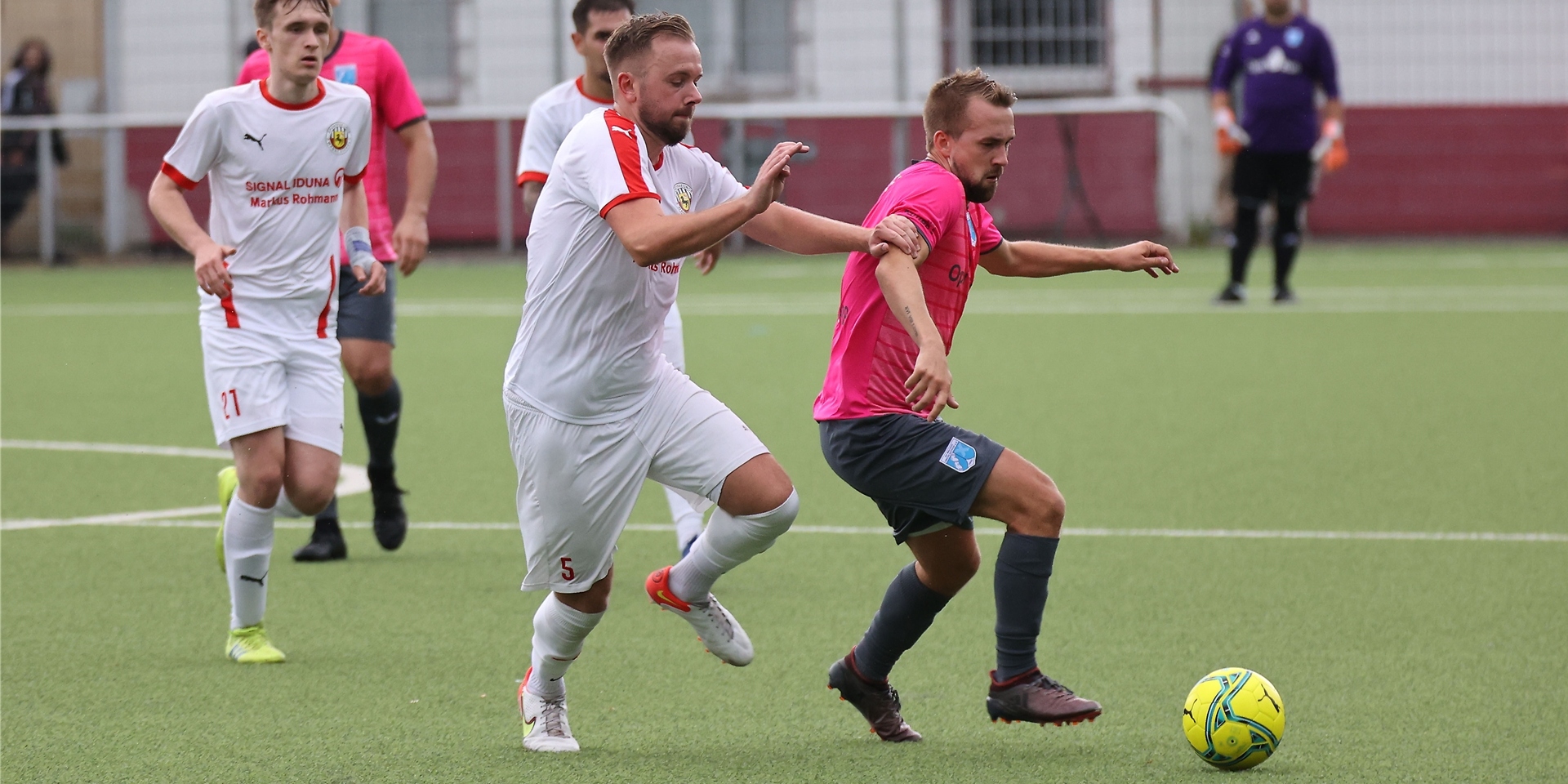 Nach dem fünften Spieltag ist Westfalenliga-Stürmer Kevin Holz (am Ball) vom SV Wacker Obercastrop nach dem fünften Spieltag der beste Castrop-Rauxeler Torschütze.