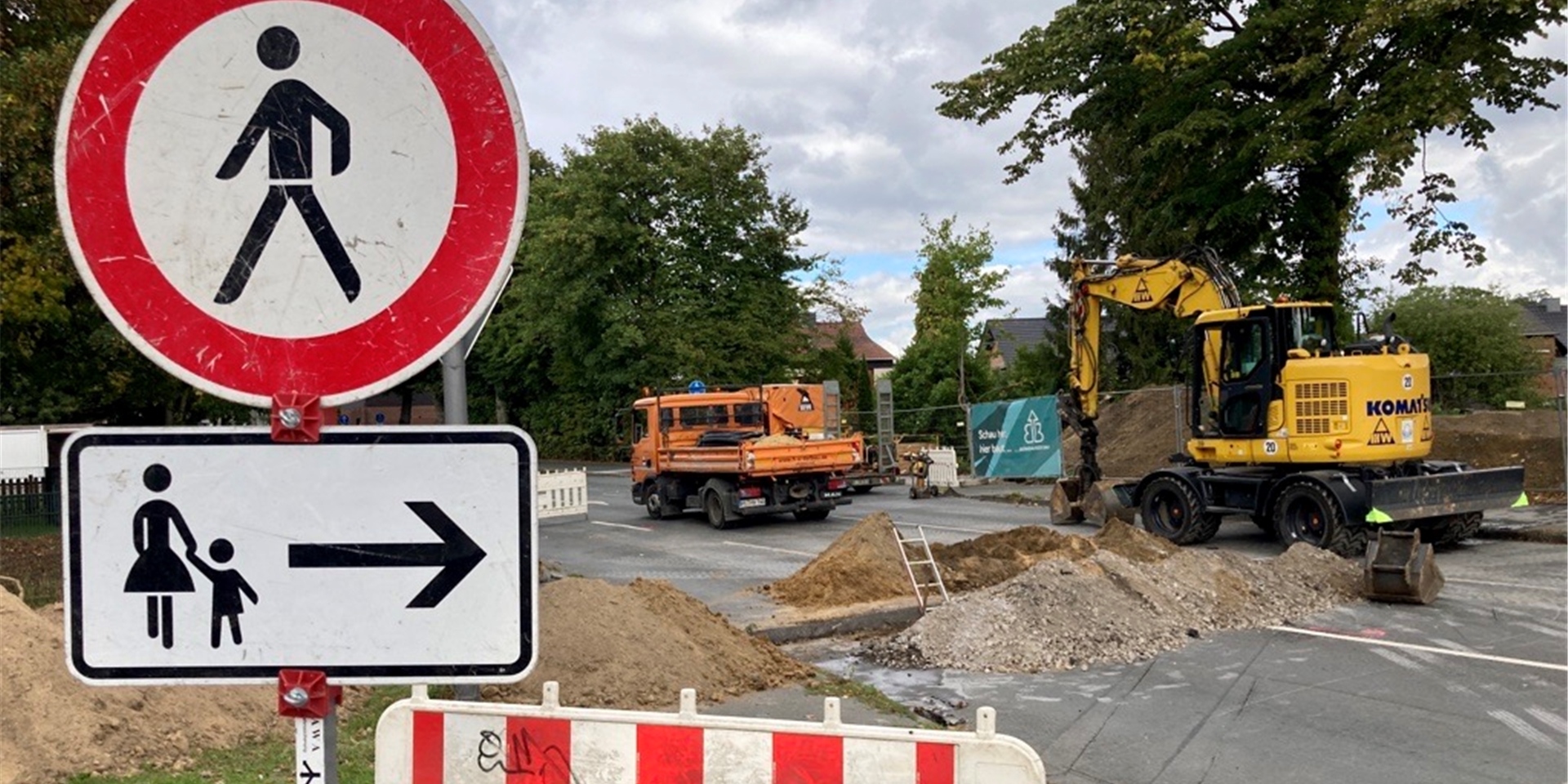 Bauarbeiten in einer Straßenfahrbahn