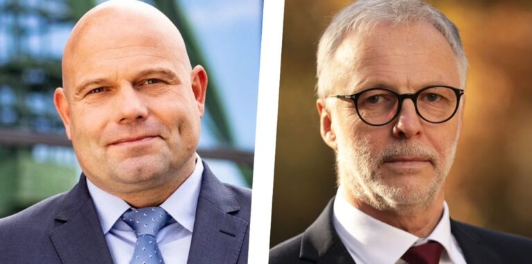 Der städtische Rechtsdezernent Dr. Oliver Lind (links) und Bürgermeister Matthias Müller