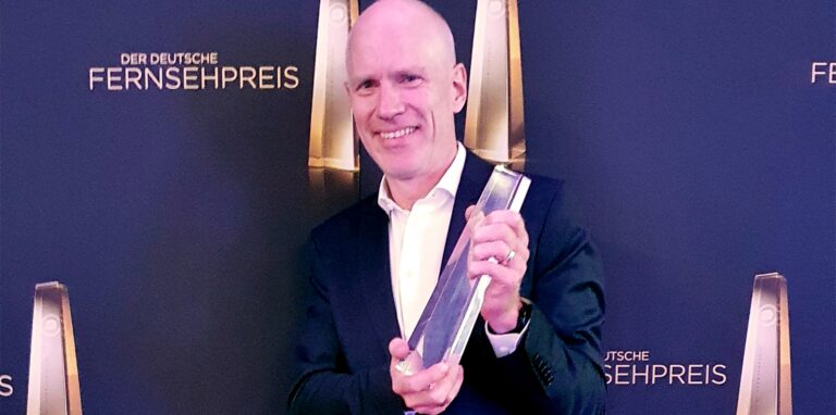 Peter Wozny freut sich riesig über den Deutschen Fernsehpreis – hier ein Bild von der Gala in Köln.