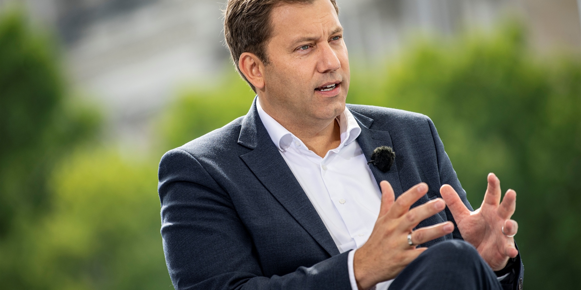 Lars Klingbeil, SPD-Bundesvorsitzender, im Gespräch.
