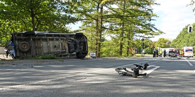 Der schwere Unfall, der sich am Donnerstag an der Stadtgrenze zu Marl ereignete, hätte nach Meinung eines Marler Bürgers verhindert werden können.