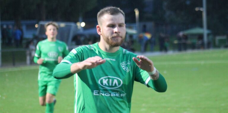 Der Mann des Abends in Suderwich: Roman Humenscheimer gelang gegen Westfalia Vinnum vor der Pause ein Hattrick, dann legte er noch einmal nach.