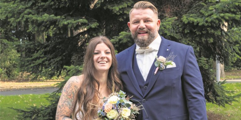 Daniel Hillenkötter und Chrisina Roski haben im Rathaus von Datteln geheiratet.