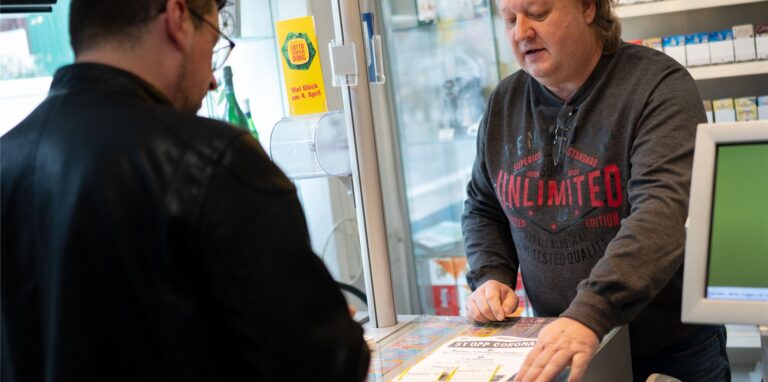 Ein Tipper aus dem Raum Dortmund knackte mit einem Vollsystemschein den Lotto-Jackpot. Für seine Glückszahlen erhält er exakt 9.783.563,50 Euro. (Symbolbild)
