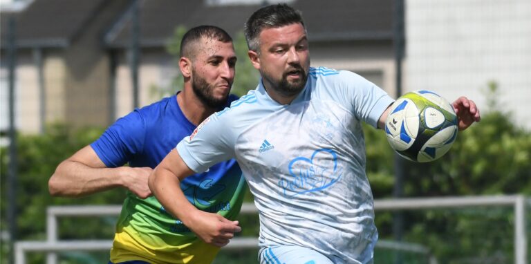 Alexander Wagener (r) hat sich schwer verletzt. Er ist nicht der einzige Spieler im Kader des SV Wacker Obercastrop II, der lange ausfiel und ausfällt.