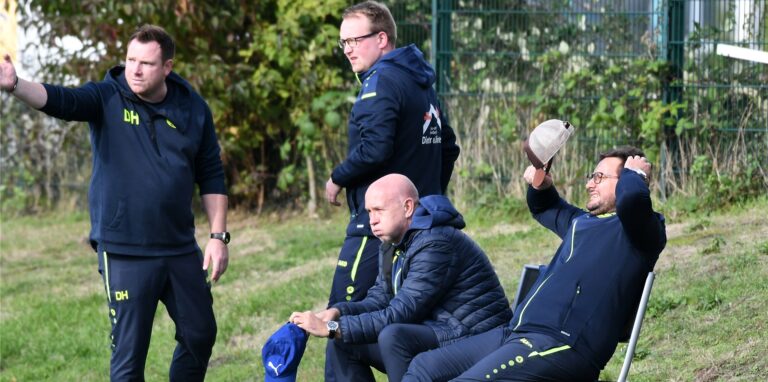 Zunehmend um Problemfällen muss sich das Trainer-Team der Spvg Schwerin mit (v.l.) Dennis Hasecke, Timo Muth, Klaus Musielak und Jerome Scheihing befassen.