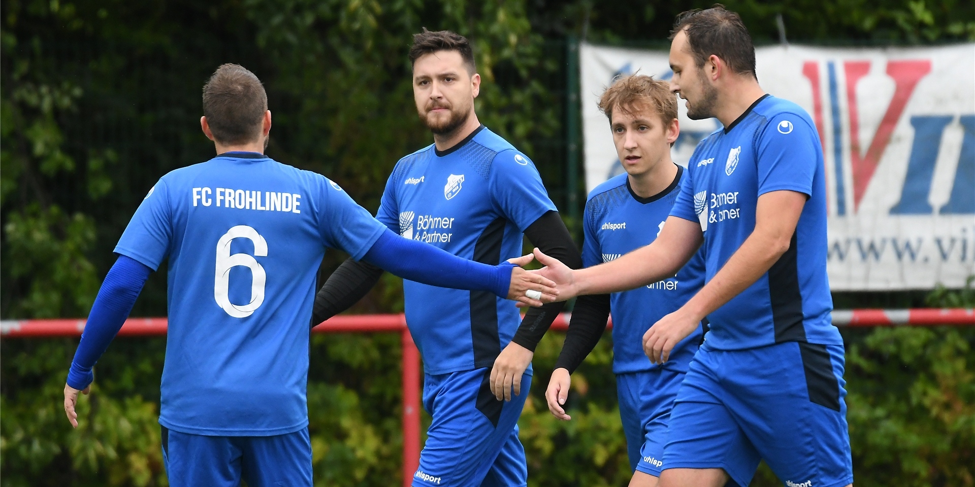 Zu ihren 20 Toren beglückwünschten sich die Kreisliga-C-Fußballer des FC Frohlinde III am neunten Spieltag gegenseitig.