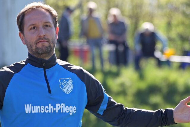 Trainer Sascha Rammel vom FC Frohlinde