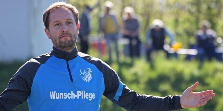 Trainer Sascha Rammel vom FC Frohlinde