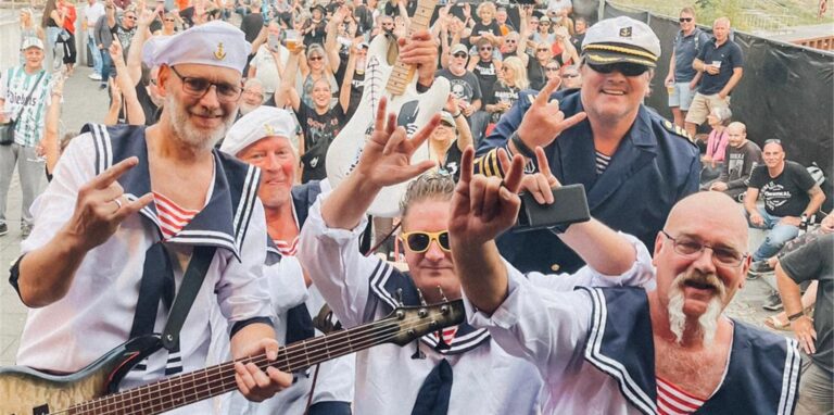 Castrop-Rauxeler Rockband Harter Hans auf einer Bühne. Jetzt veranstaltet die Band ein eigenes Festival, das Hansfest.