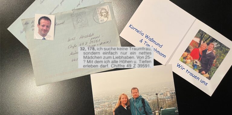 Ein Brief, ein Passfoto, eine Kontaktanzeige, die Hochzeitseinladung mit Foto und ein Foto mit einem Paar in Paris.