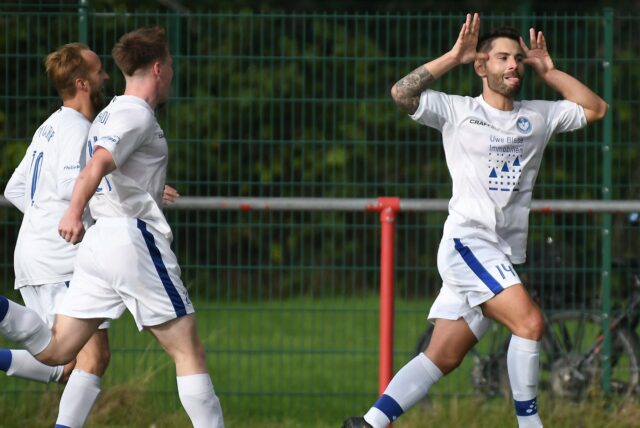 Jubeln Mario Djordic und seine Mannschaftskollegen vom FC Castrop-Rauxel am Wochenende wieder?