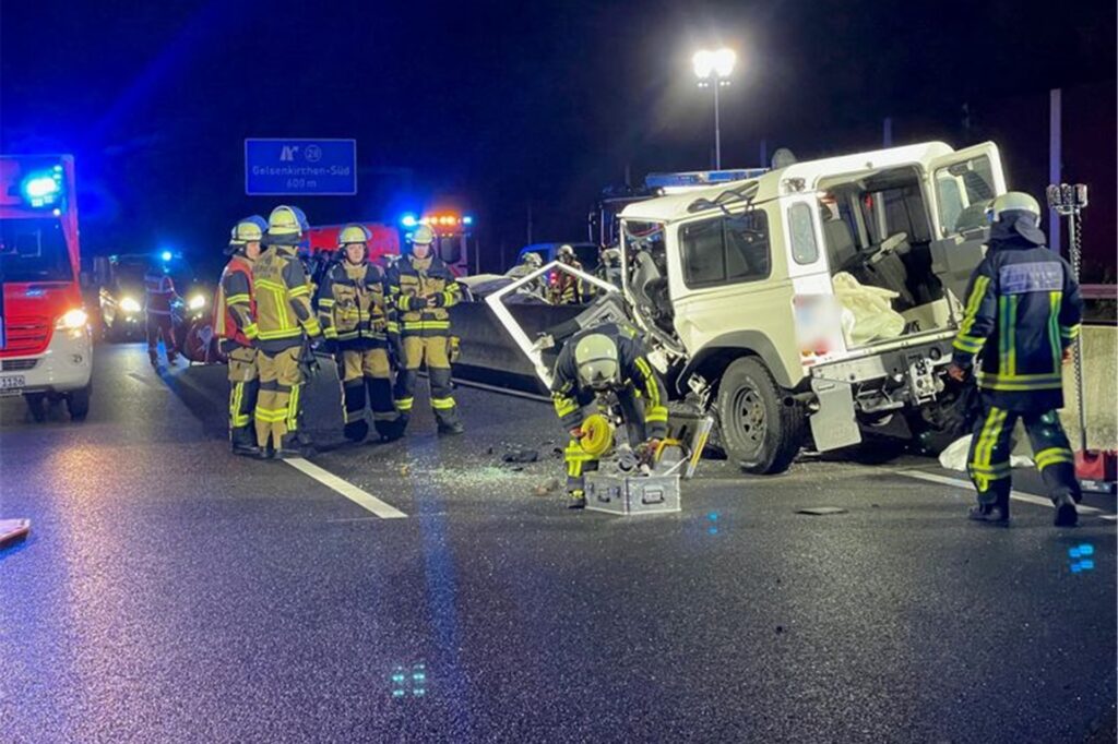 Wegen des Unfalls auf der A40 müssen Autofahrer mit erheblichen Einschränkungen rechnen. Wegen des Unfalls auf der A40 müssen Autofahrer mit erheblichen Einschränkungen rechnen.