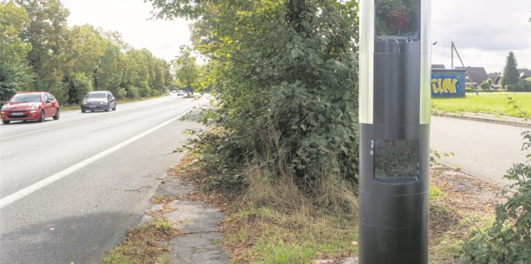 Die Blitzersäule an der Münsterstraße in Fahrtrichtung Innenstadt Waltrop.