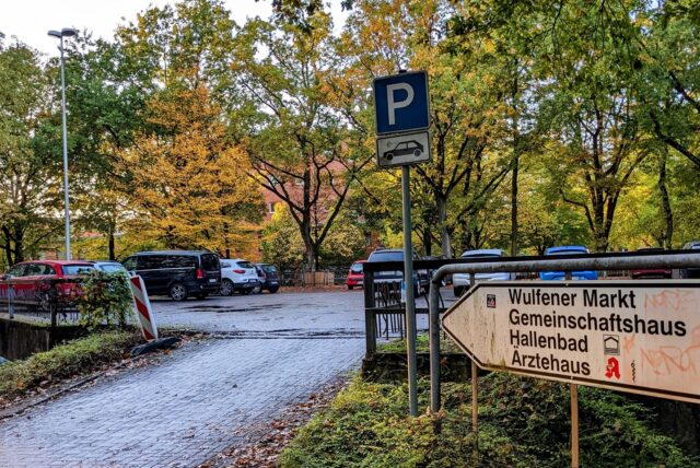 Das obere Parkdeck dieses Parkplatzes mit seinen 50 Stellplätzen nahe des Wulfener Markts wird abgerissen.