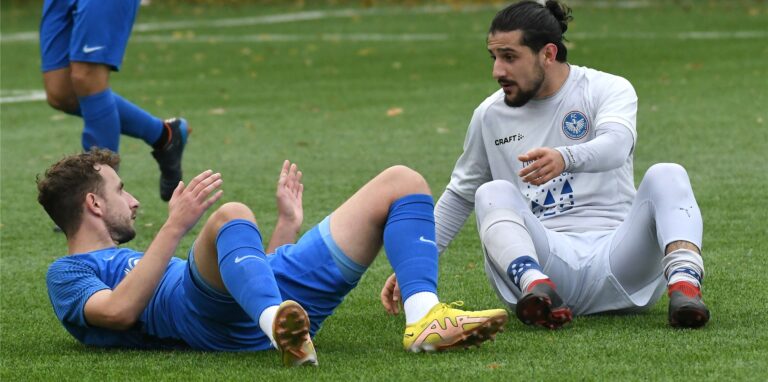 Der FC Castrop-Rauxel verlor das Bezirksliga-Topspiel gegen den FC Altenbochum mit 1:3.