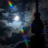 Der Florianturm im Westfalenpark während der partiellen Sonnenfinsternis am Dienstag (25.10.)