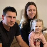 Familie Matviienko in ihrer Wohnung mit Tanja Krasantovitsch
