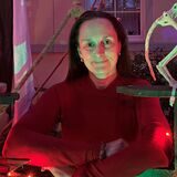 Sonja Schink schmückt ihr Haus an der Recklinghauser Straße jährlich mit Halloween-Deko.