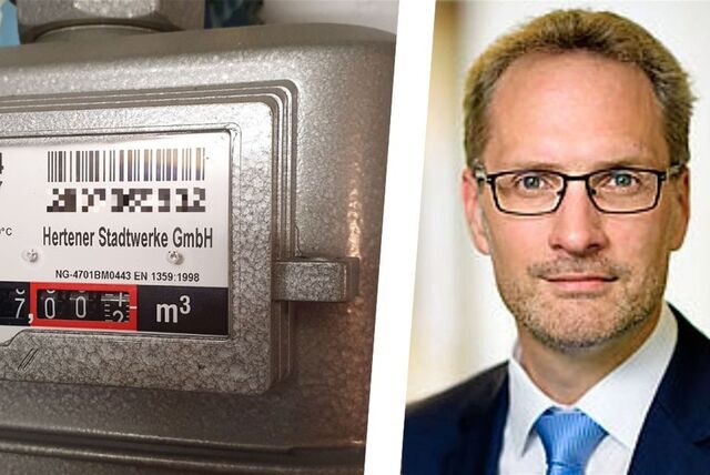 Stadtwerke-Geschäftsführer Thorsten Rattmann neben einem Gaszähler