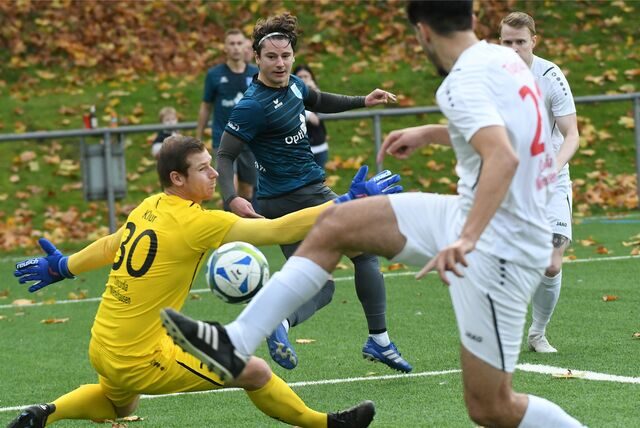 Robin Franke (dunkles Trikot) blühte gegen Concordia Wiemelhausen auf. Er erzielte für den SV Wacker Obercastrop zwei Tore zum 3:2-Sieg. Die Wackeraner haben die Abstiegszone verlassen.