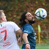 Für den SV Wacker Obercastrop schoss Bilal Abdallah (r) gegen Concordia Wiemelhausen das 1:0.