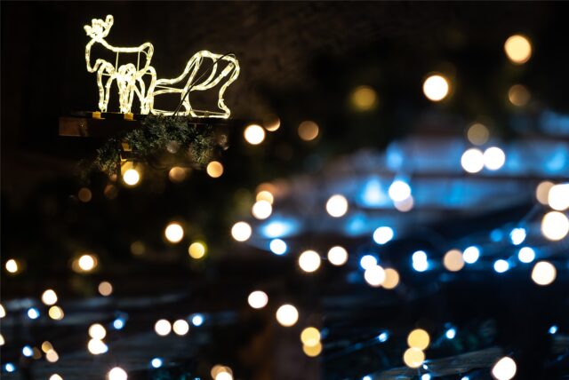 In NRW gibt es zahlreiche besondere Weihnachtsmärkte. Vier von ihnen stellen wir hier vor. 