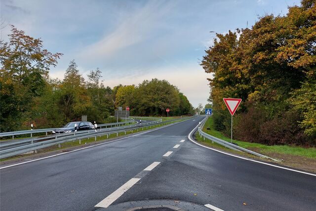 Die Abfahrt Bottrop-Feldhausen in Richtung Dorsten an der Kirchhellener Allee