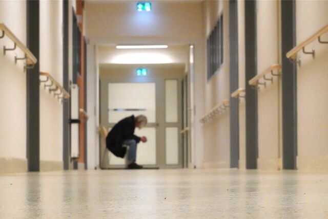 Ein psychisch kranker Mann aus Recklinghausen ist nach einem mutmaßlich Scheren-Angriff in einer Übernachtungsstelle zwangseingewiesen worden (Symbolbild)