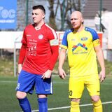 Im vergangenen Bezirksliga-Derby Ende März setzte sich der FC Castrop-Rauxel mit Kapitän Marc Flaczek (l) nach einem 0:2-Rückstand bei der Spvg Schwerin mit Spielführer Kevin Wagener (r) mit 3:2 durch.