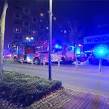 Feuerwehr-Einsatzfahrzeuge mit Blaulicht an der Marktstraße in Oer-Erkenschwick