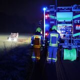 Ein Auto landete nach einem Unfall auf der Pöppinghauser Straße auf dem Dach.