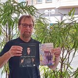 Eric Eaglestone hat mit „Die Angst kann warten“ in diesem Jahr ein neues Buch veröffentlicht, genauso wie eine Kurzgeschichte in einer Anthologie.