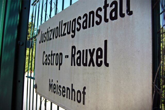 Im Ickerner Gefängnis gilt der offene Vollzug für die meisten Häftlinge. Sie können die Anlage also verlassen. Aber es gibt stets fest vereinbarte Zeiten dafür.