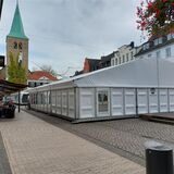Das Winterzauber-Zelt auf dem Dorstener Marktplatz