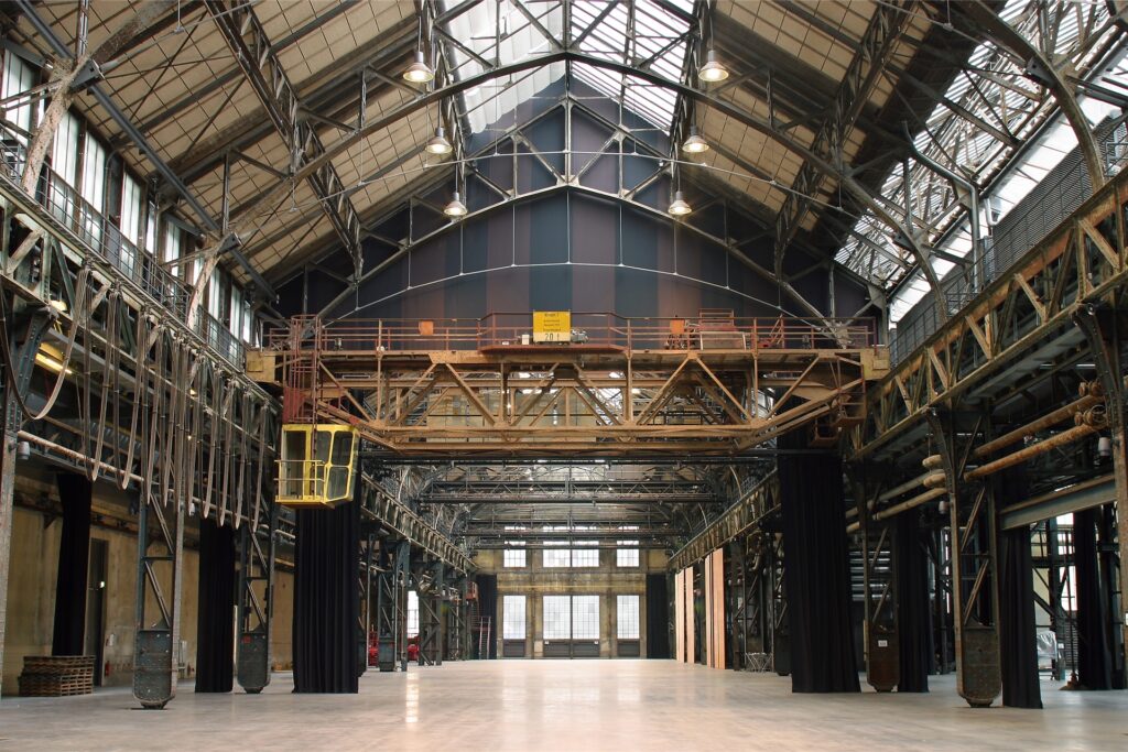 die leere bochumer jahrhunderthalle