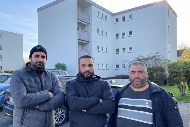 Ibrahim Moussa, Alsbih Mohsen und Abil Tamouh sind sauer: Seit Tagen können die Wohnungen am Sonnenschein nicht beheizt werden.