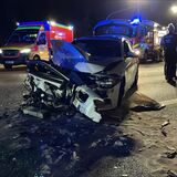 Auf der Bundesstraße 235 in Castrop-Rauxel hat es einen schweren Verkehrsunfall gegeben.
