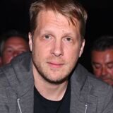 Täter Fat Comedy und Opfer Oliver Pocher treffen im März 2023 am Dortmunder Amtsgericht aufeinander.